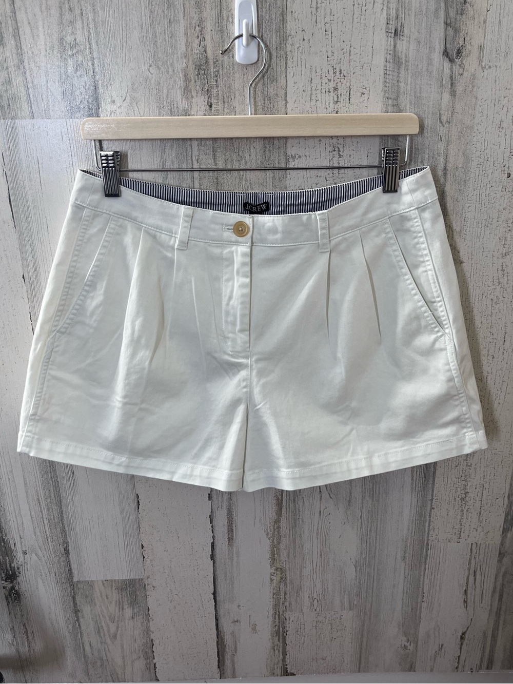 J Crew 3"pleated heritage chino short in White 6 Nwt - Picture 2 of 11